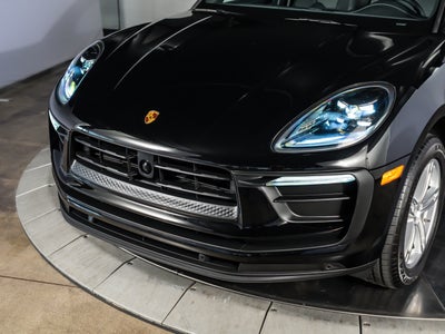 2026 Porsche Macan Base