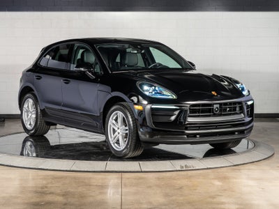 2026 Porsche Macan Base