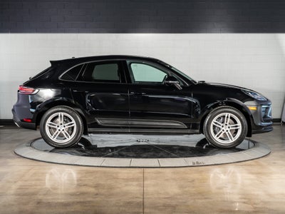 2026 Porsche Macan Base