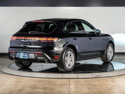 2026 Porsche Macan Base