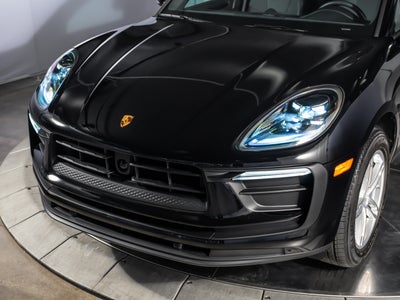 2026 Porsche Macan Base