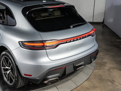 2026 Porsche Macan Base