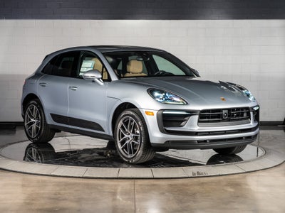 2026 Porsche Macan Base
