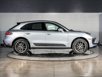 2026 Porsche Macan Base