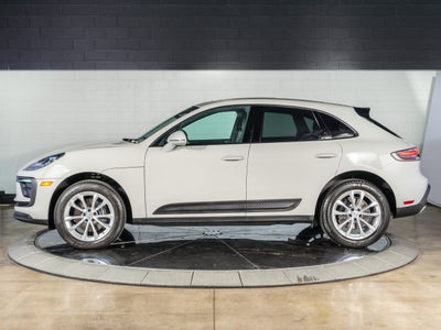 2026 Porsche Macan Base