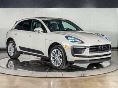 2026 Porsche Macan Base
