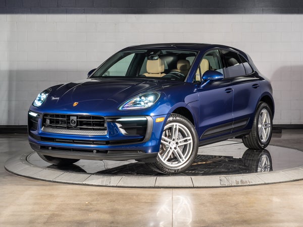 2026 Porsche Macan Base