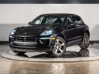 2026 Porsche Macan Base
