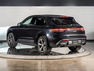 2026 Porsche Macan Base