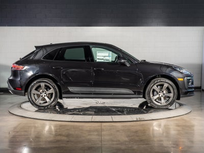 2026 Porsche Macan Base