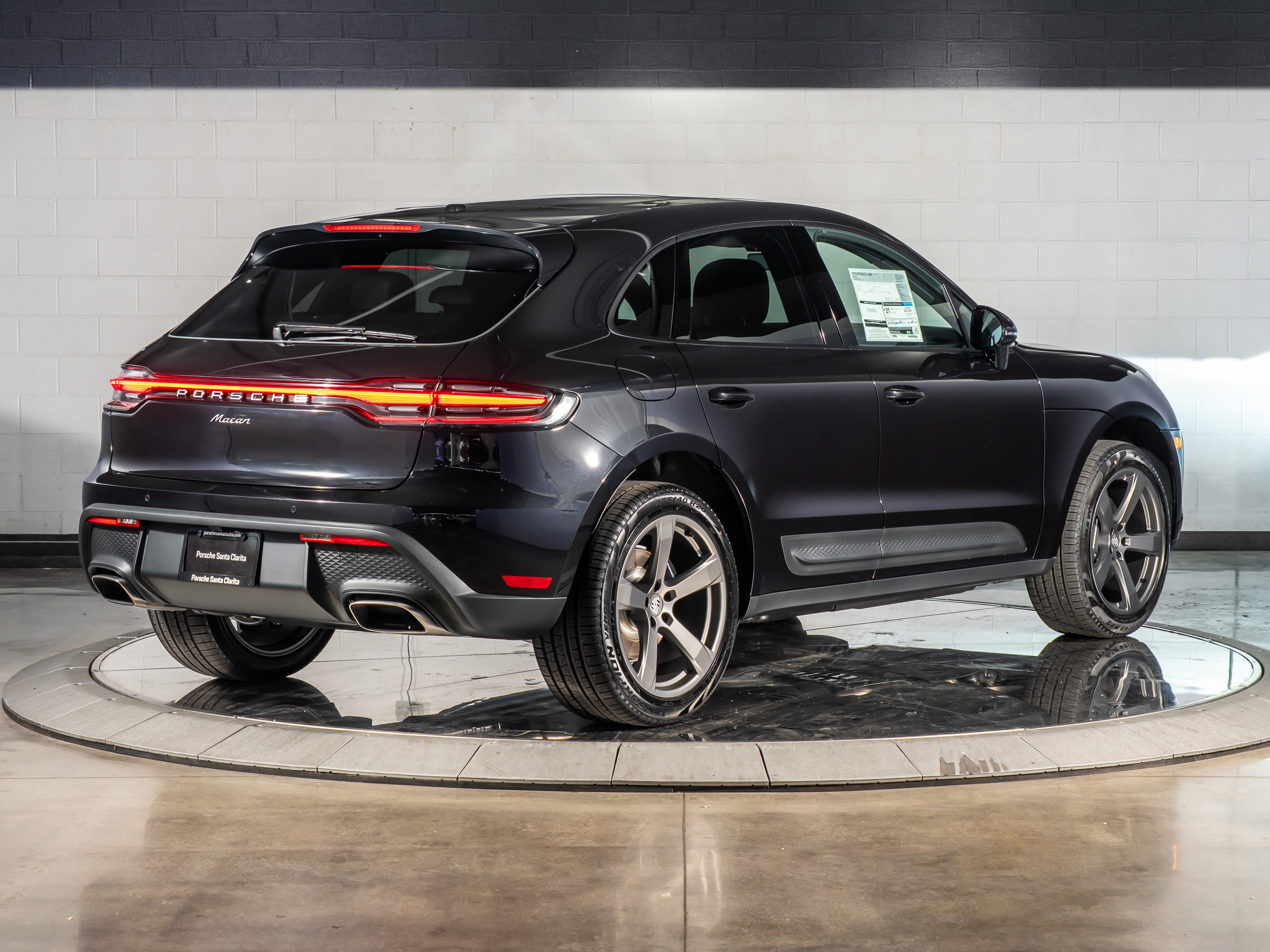 2026 Porsche Macan Base
