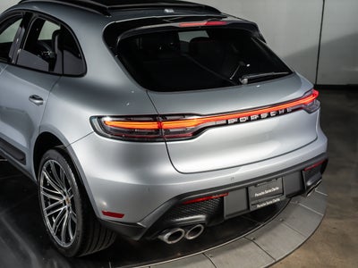 2026 Porsche Macan Base