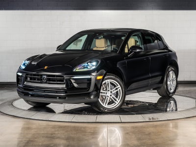2026 Porsche Macan Base