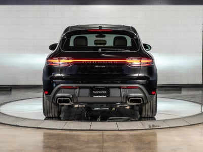 2026 Porsche Macan Base