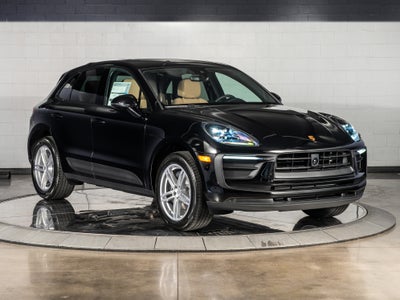 2026 Porsche Macan Base