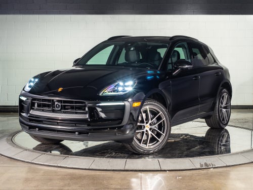 2026 Porsche Macan Base