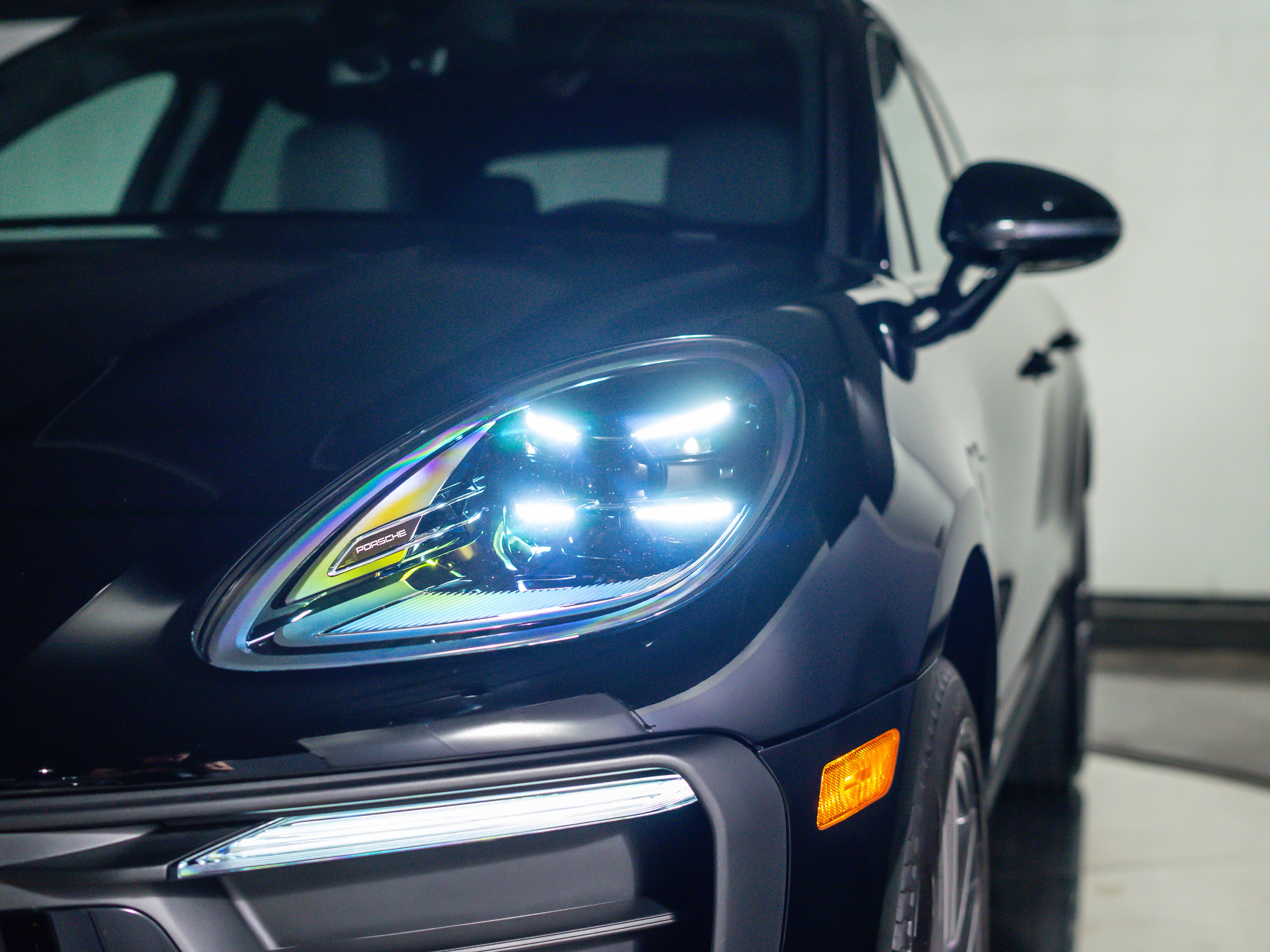 2026 Porsche Macan Base