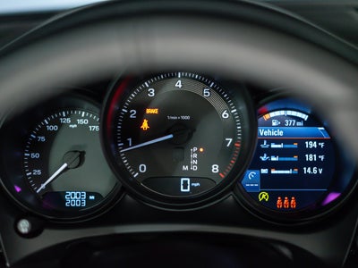 2026 Porsche Macan Base