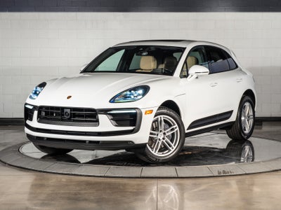 2026 Porsche Macan Base