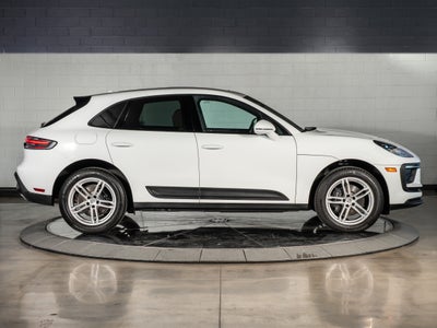 2026 Porsche Macan Base