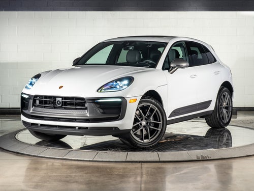 2026 Porsche Macan Base