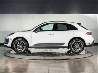 2026 Porsche Macan Base