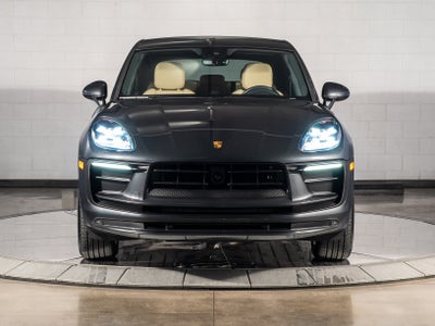 2026 Porsche Macan Base
