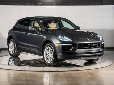 2026 Porsche Macan Base