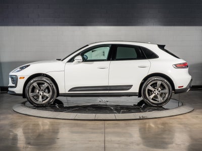 2026 Porsche Macan Base