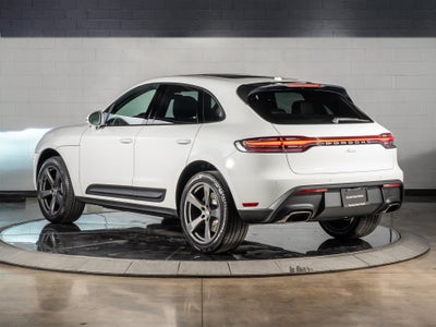 2026 Porsche Macan Base