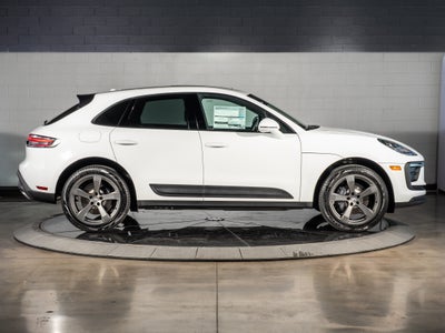 2026 Porsche Macan Base