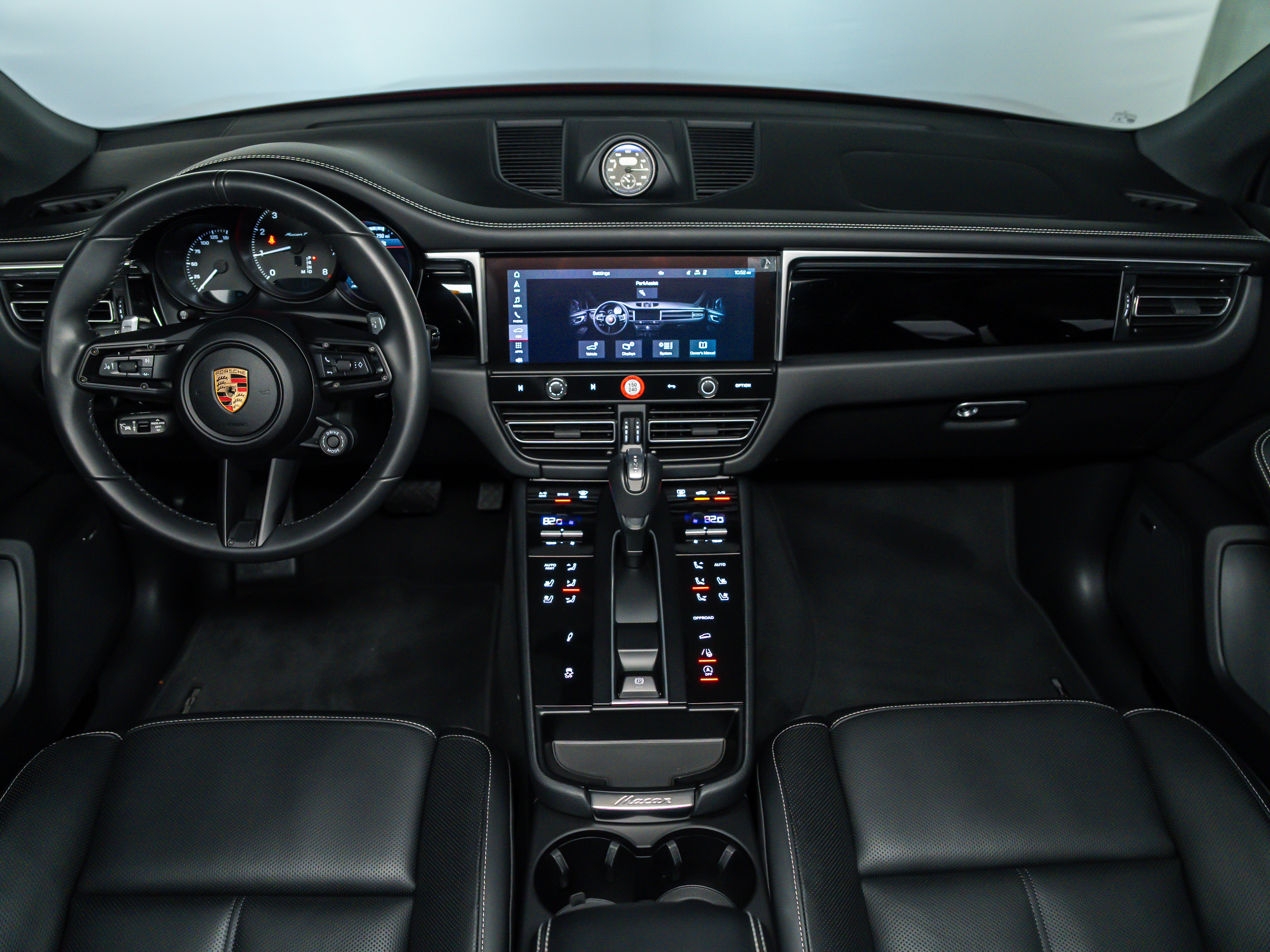 2025 Porsche Macan T