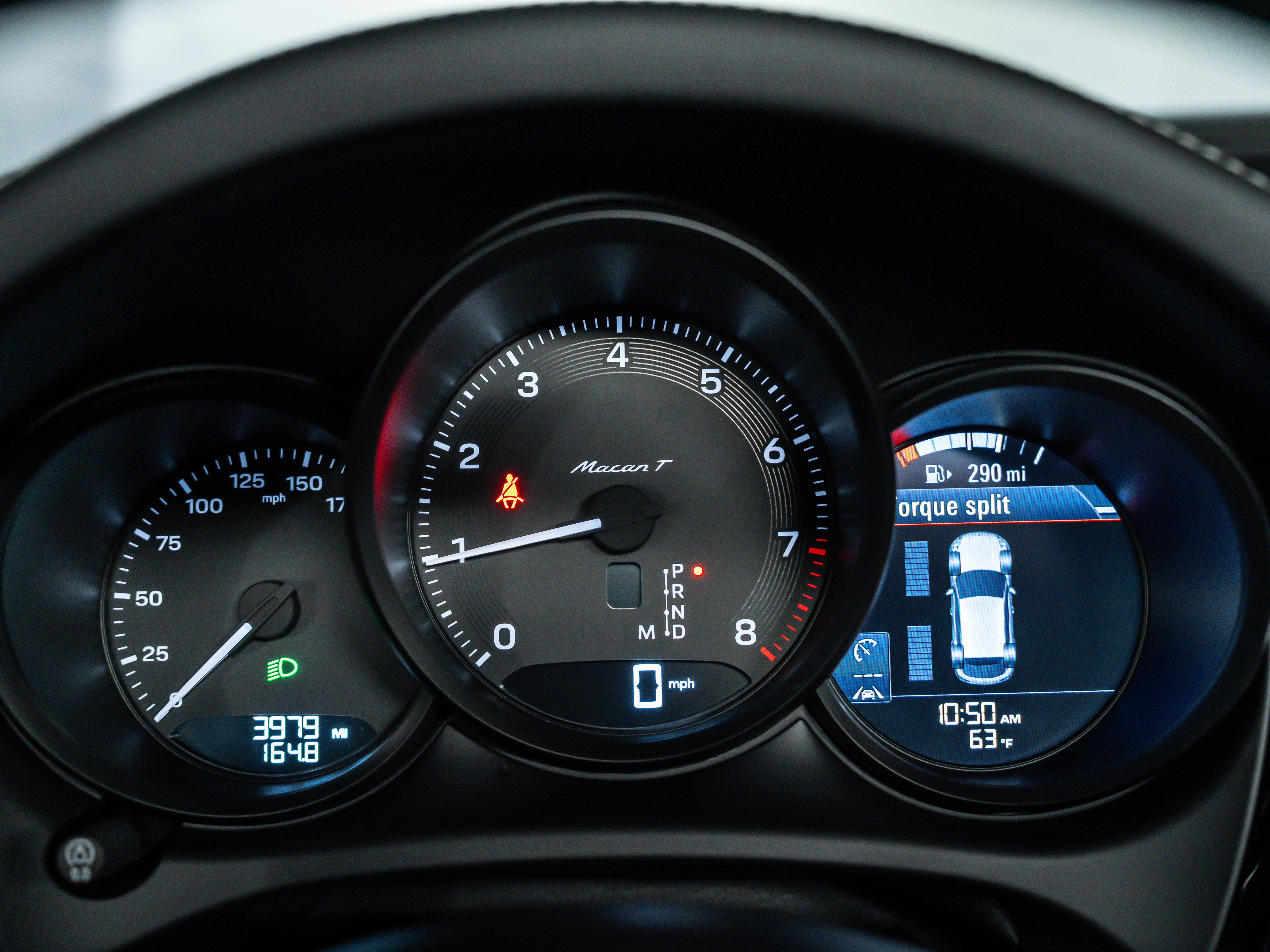 2025 Porsche Macan T