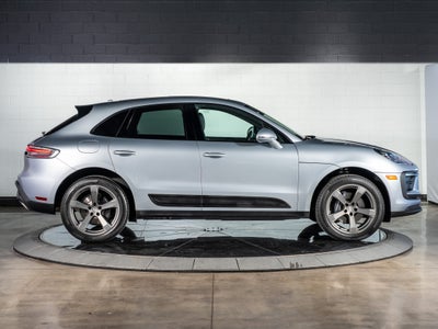 2026 Porsche Macan Base