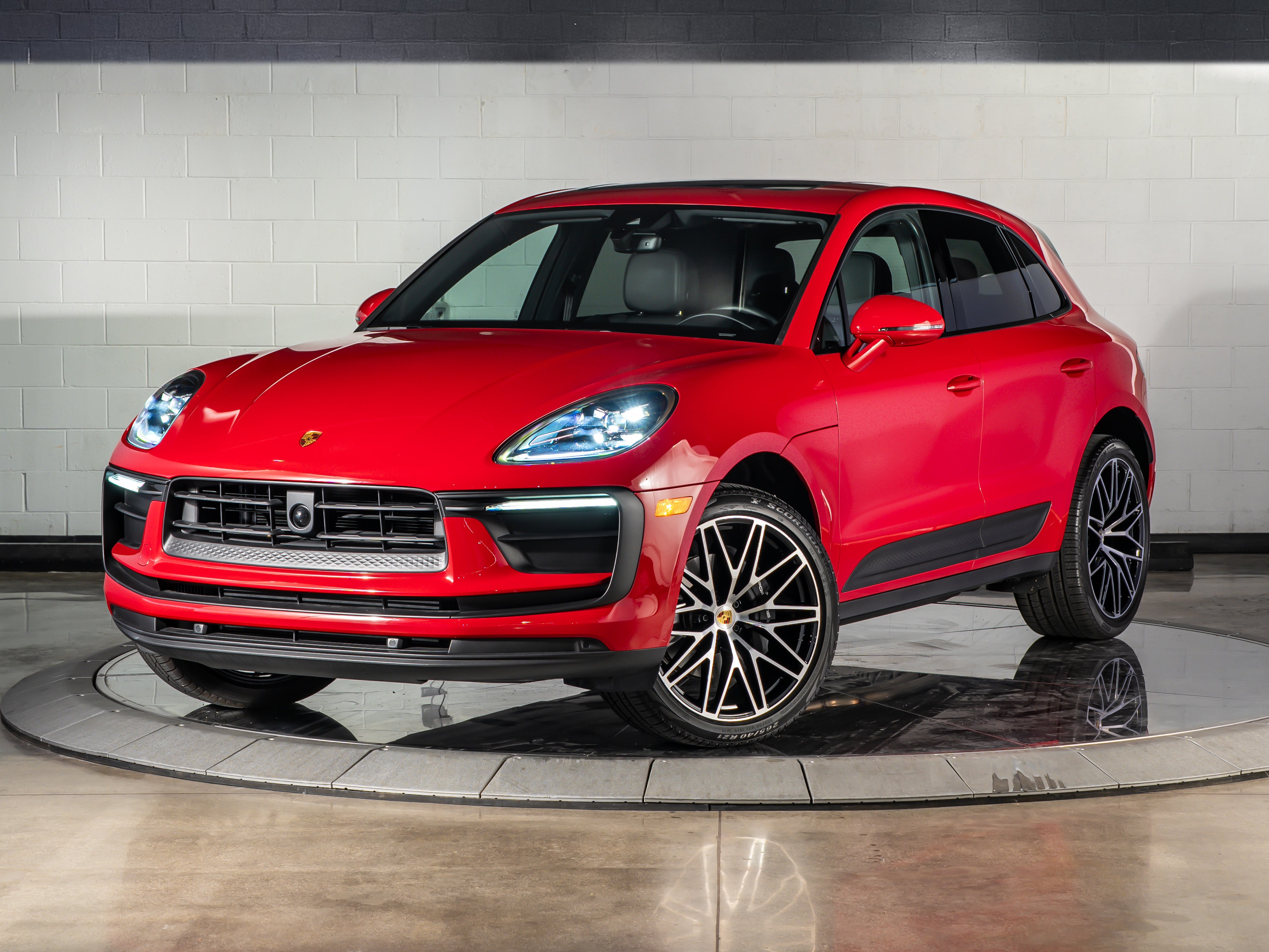 2026 Porsche Macan Base