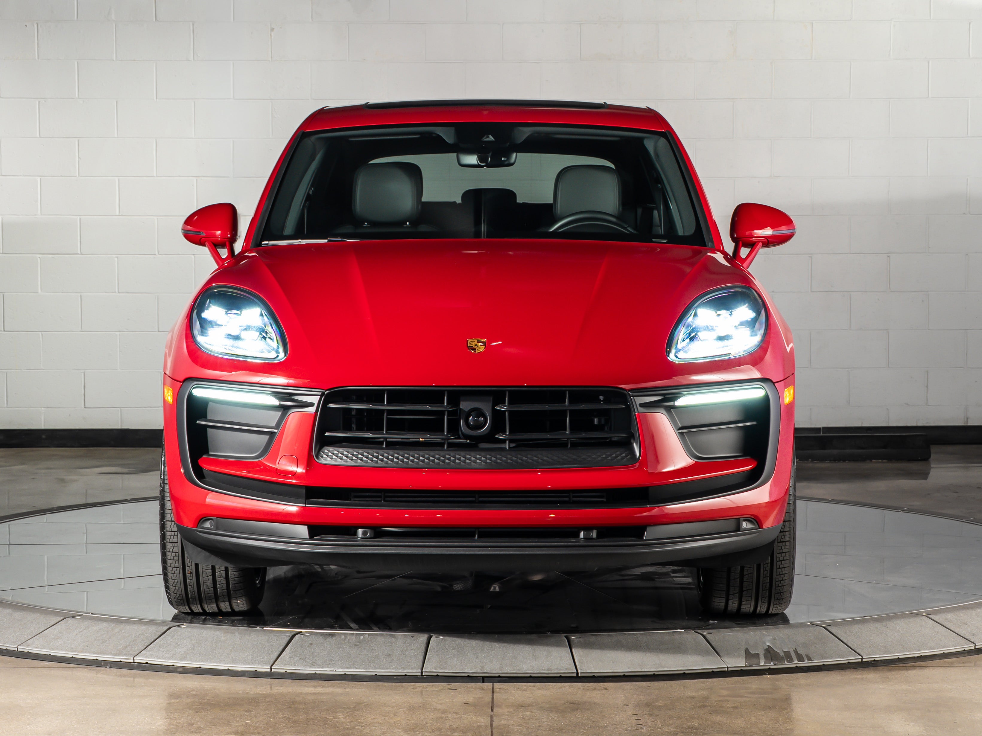 2026 Porsche Macan Base
