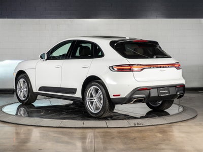 2026 Porsche Macan Base