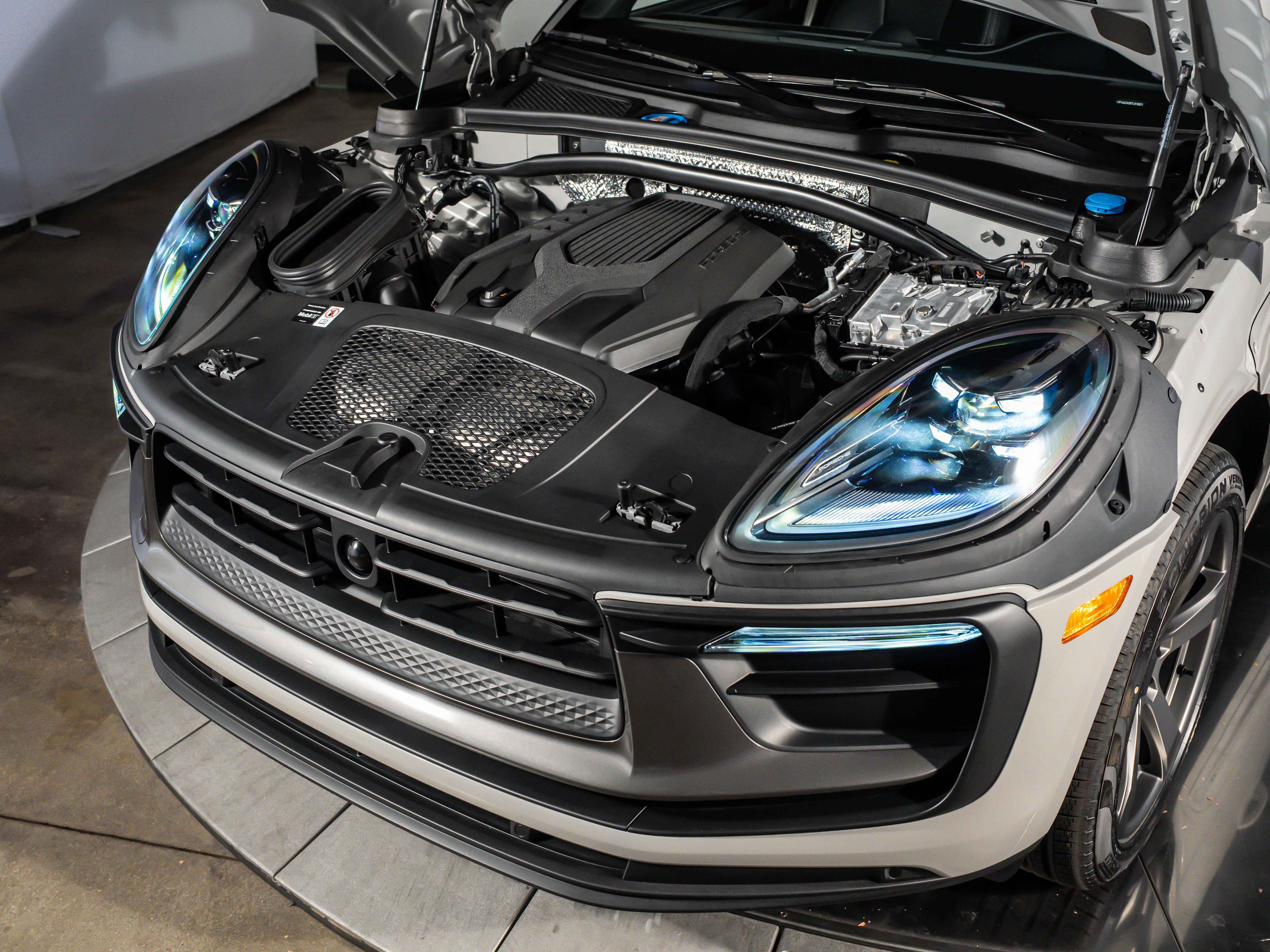 2026 Porsche Macan T