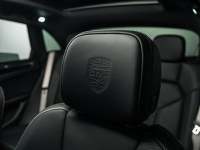 2026 Porsche Macan T