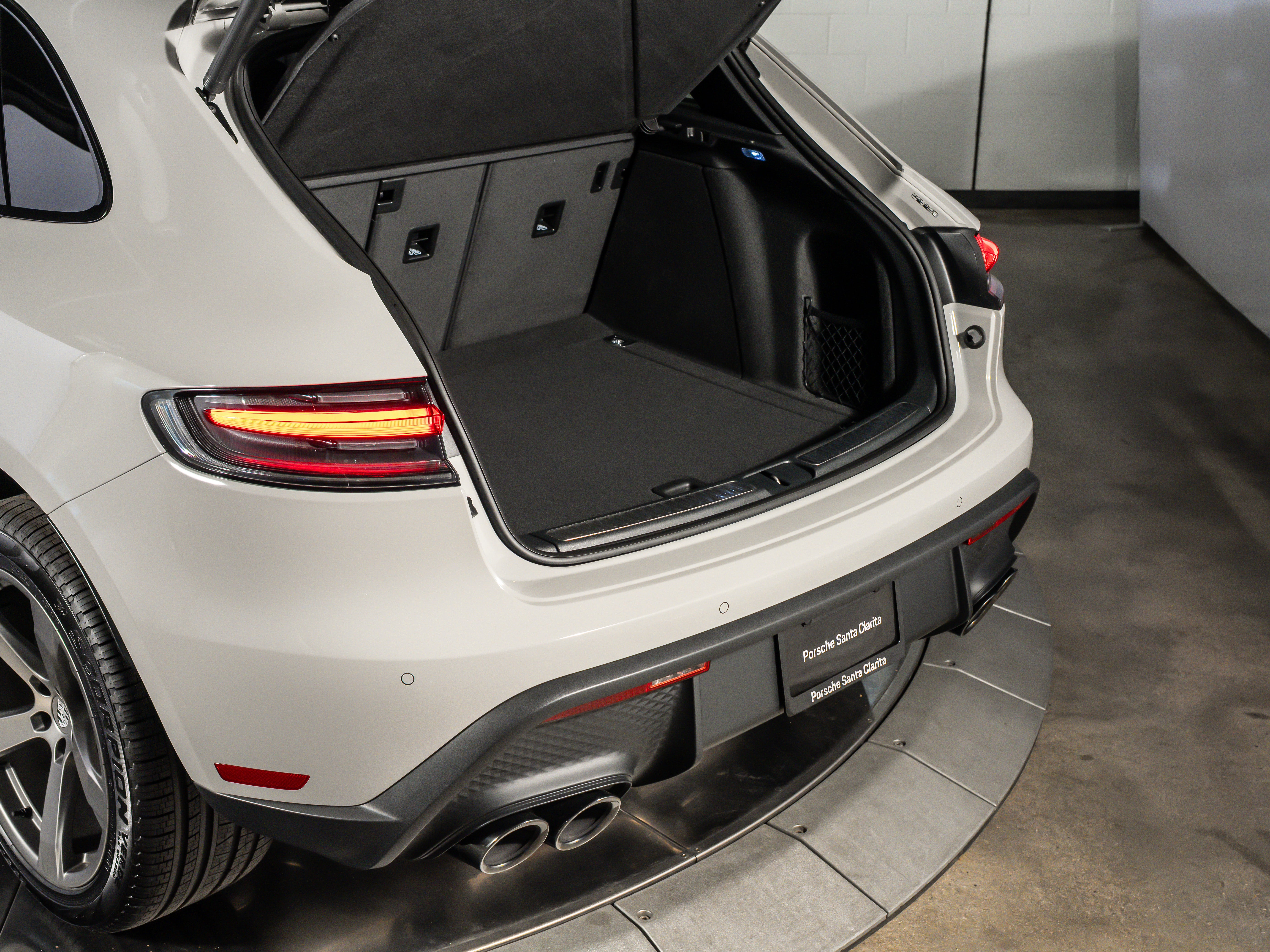 2026 Porsche Macan T