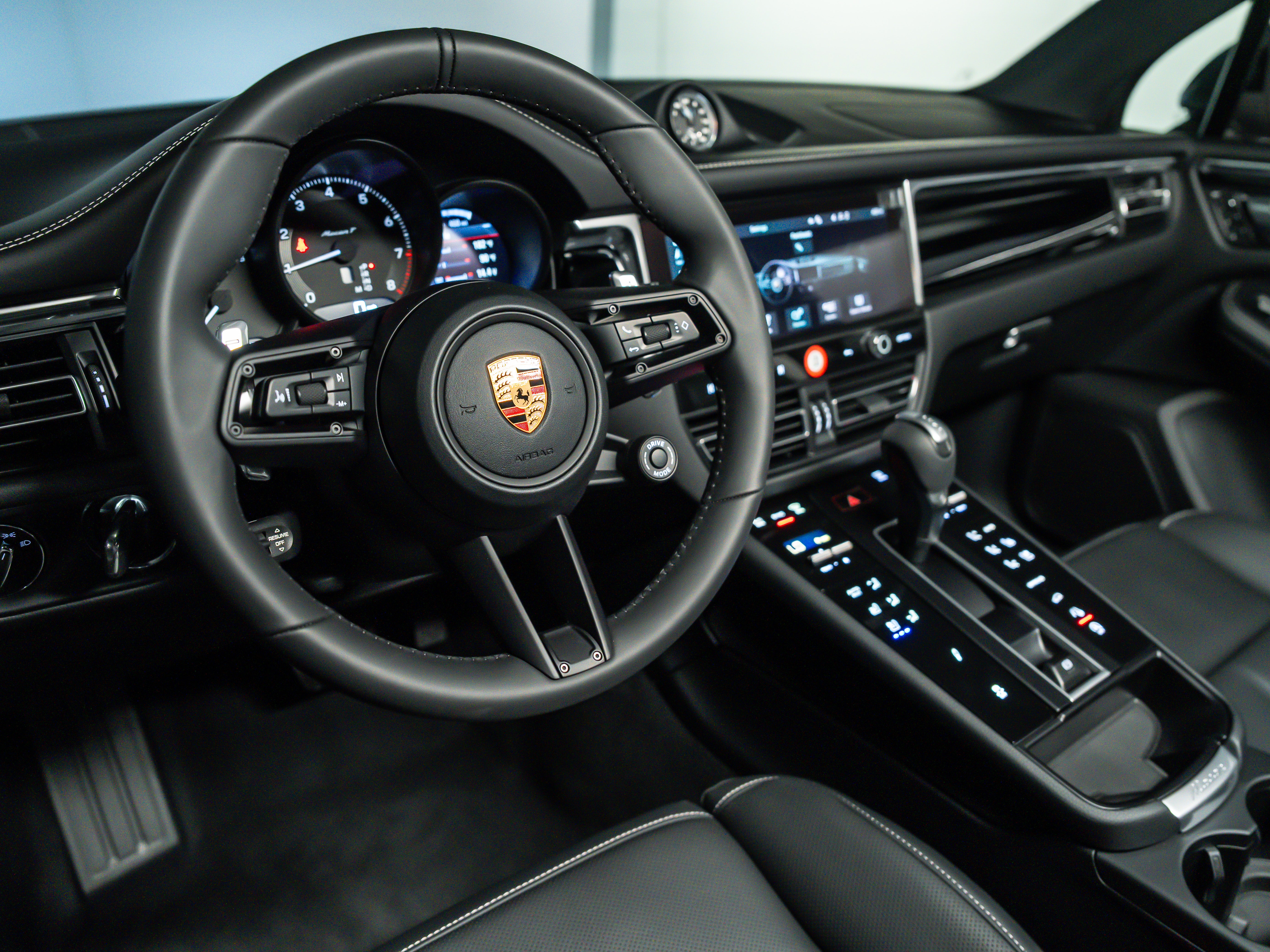 2026 Porsche Macan T