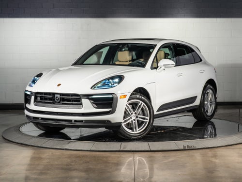 2026 Porsche Macan Base