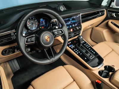 2026 Porsche Macan Base