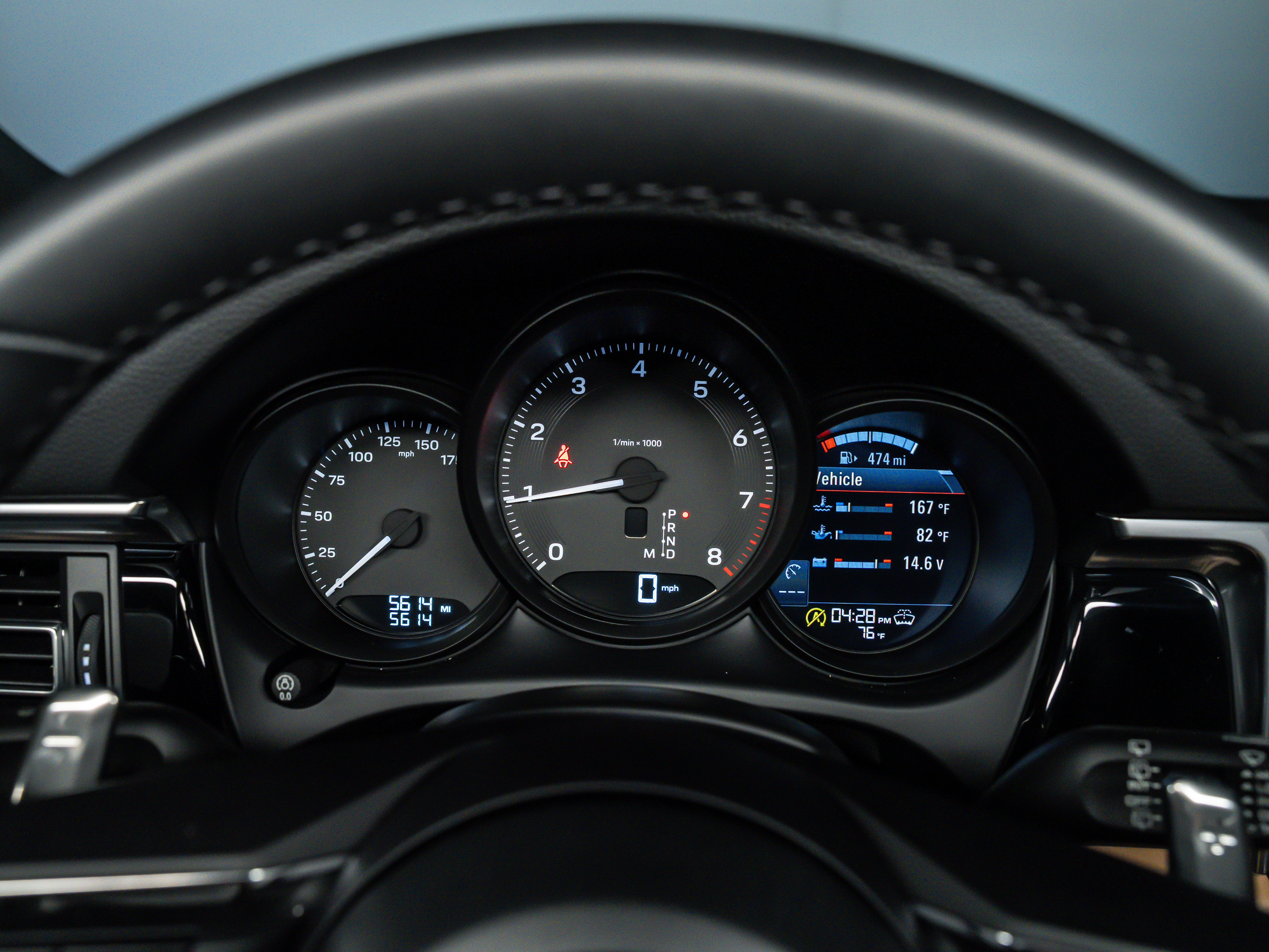 2026 Porsche Macan Base