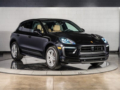 2026 Porsche Macan Base