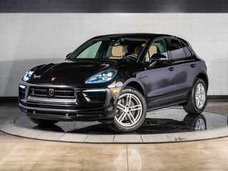 2026 Porsche Macan Base