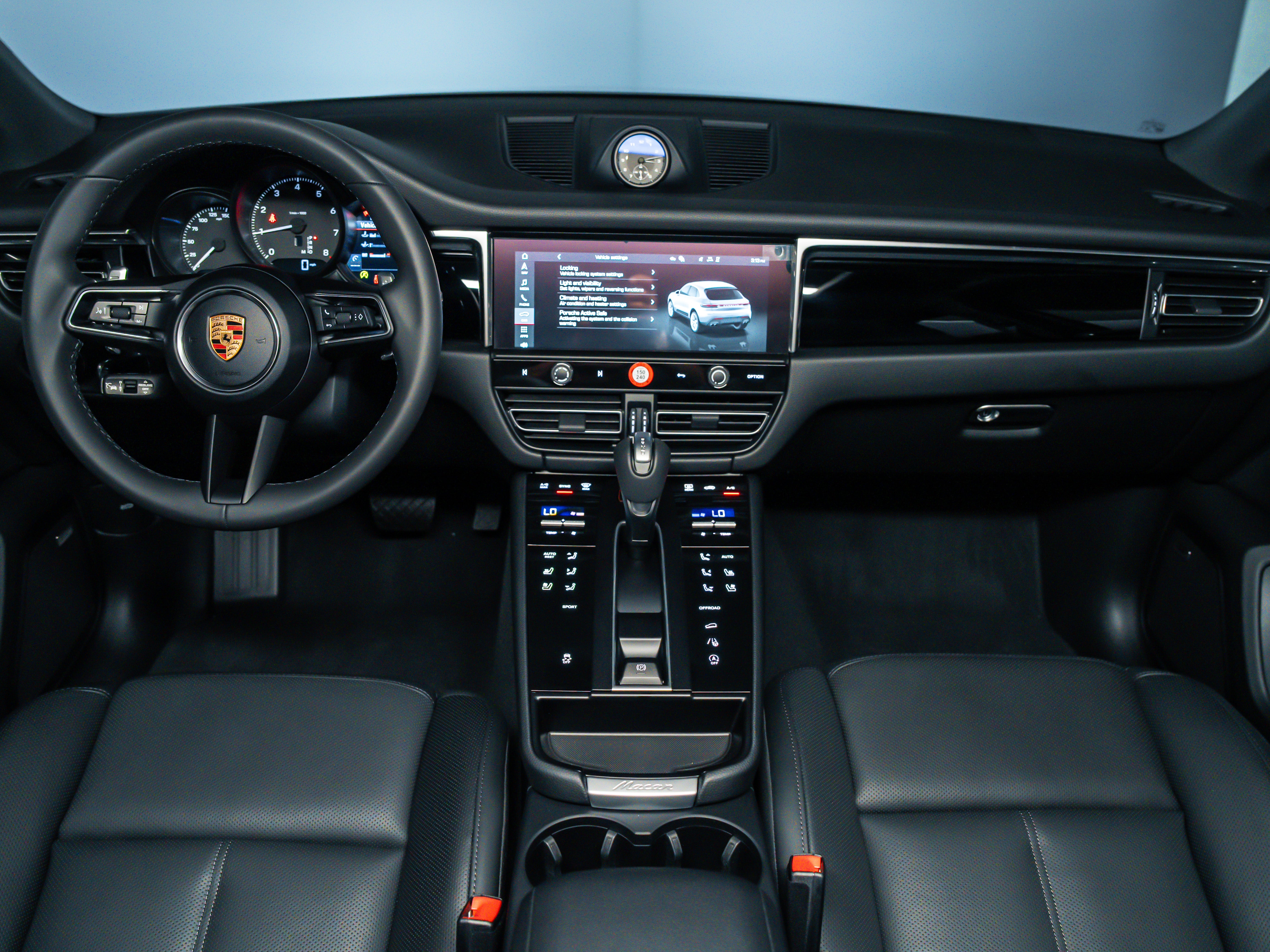 2026 Porsche Macan Base