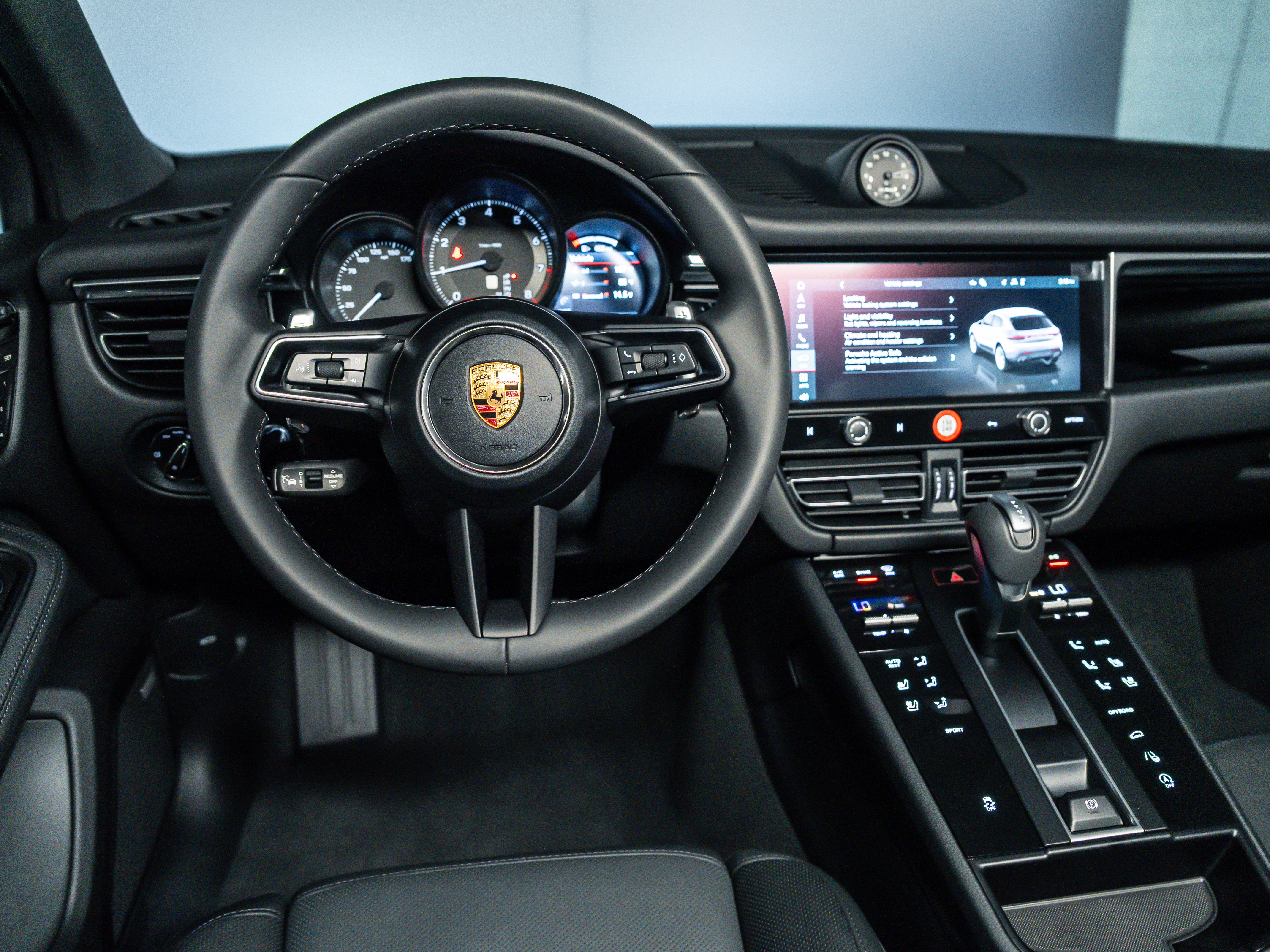 2026 Porsche Macan Base