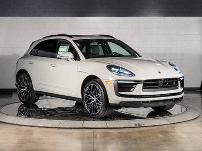 2026 Porsche Macan Base