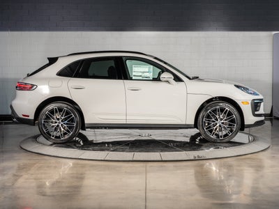2026 Porsche Macan Base